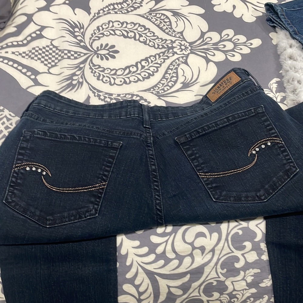 Women’s Jeans Brand: Signature by Levi’s Size:6 - Picture 3 of 6